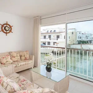 Casa Port Grec Сasa de vacaciones Ampuriabrava
